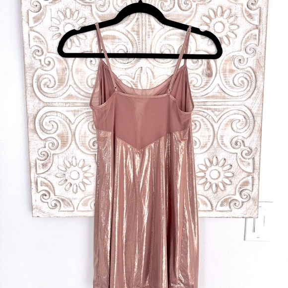 Rose Gold Shimmer Nightie - Picture 4 of 9